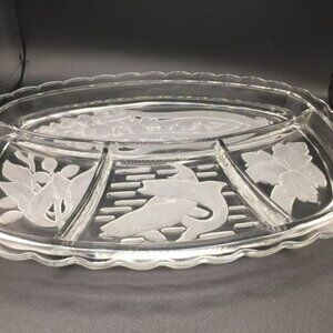 Rare VTG Tiara Glass 4-Part Divided Relish Dish With Intaglio Etched Frosted Des